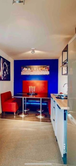 Apartament Lovely 3bd - Rooftop - Jacuzzi&sauna *