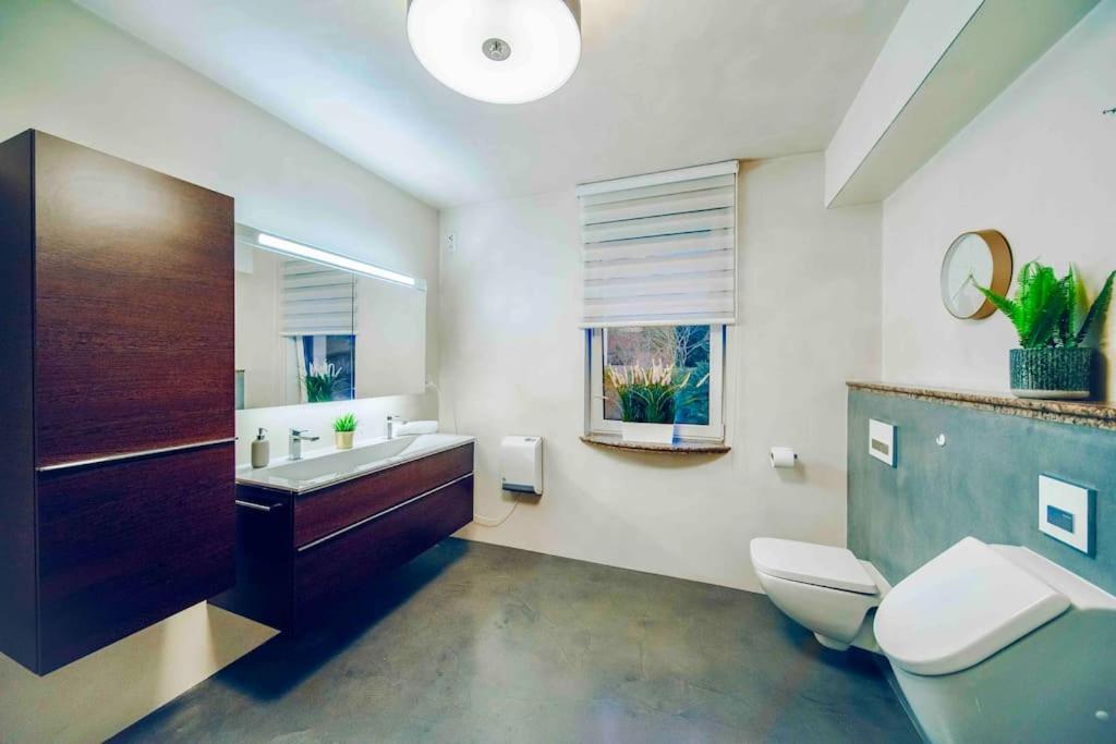 Lovely 3bd - Rooftop - Jacuzzi&sauna Apartament *