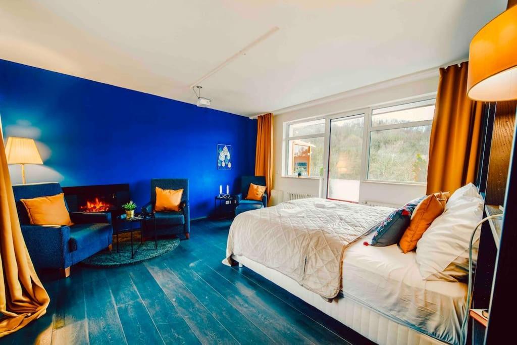 Lovely 3bd - Rooftop - Jacuzzi&sauna * Praga